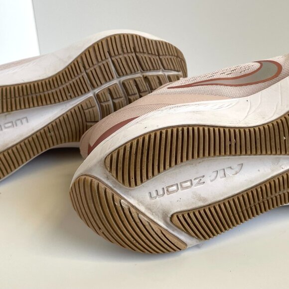 Nike Zoom Winflo 7 Barely Rose Womens Running Sneakers Size 6.5 CJ0302-601 - Picture 8 of 10